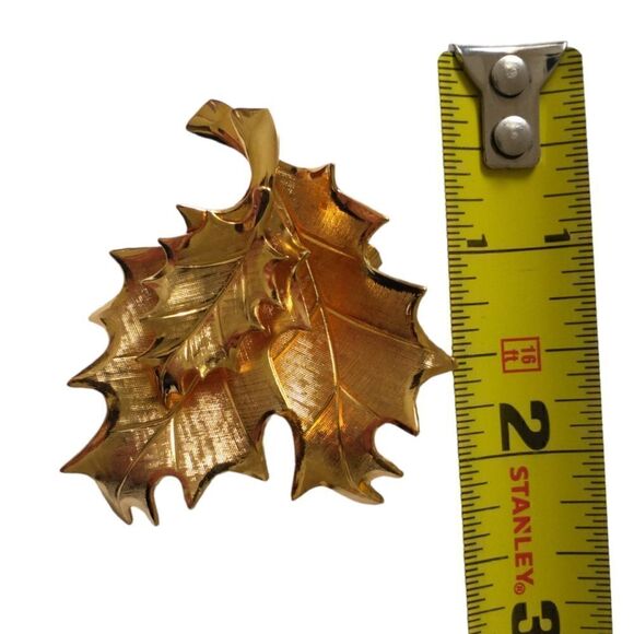 Autumn Leaf Leaves Cluster Brooch Pin Lightweight Vintage Gold Tone Shiny Estate - Picture 2 of 13